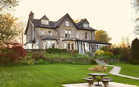 The Gateway Hotel
